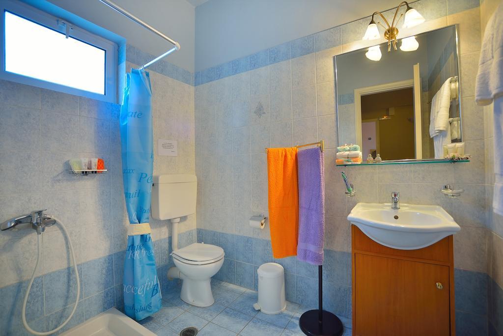 חראני Theoxenia Hotel Apartments חדר תמונה