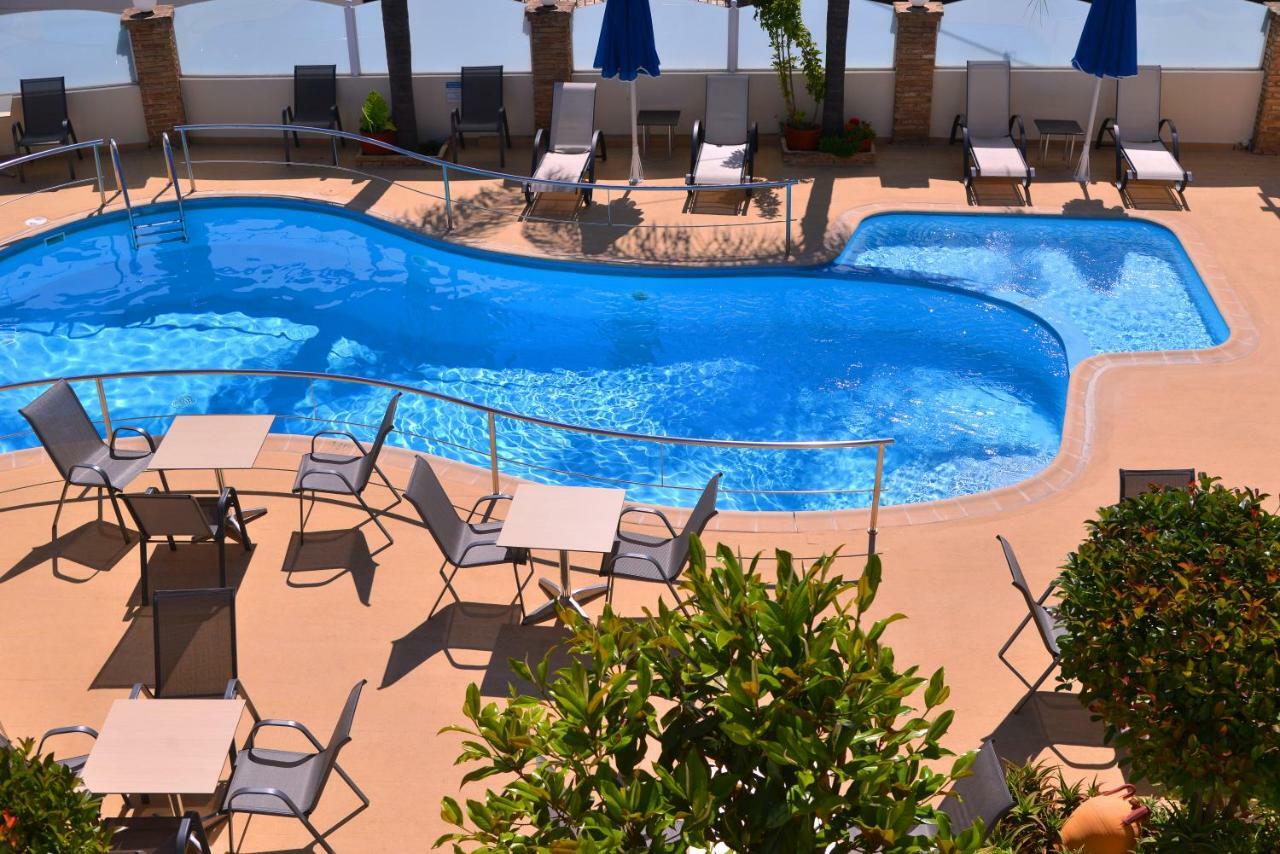 חראני Theoxenia Hotel Apartments מראה חיצוני תמונה