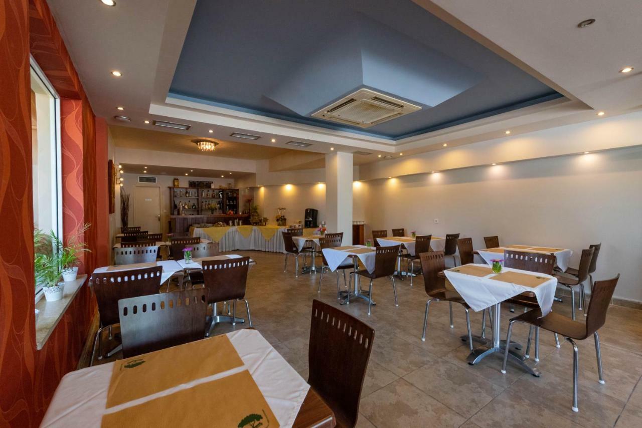 חראני Theoxenia Hotel Apartments מראה חיצוני תמונה