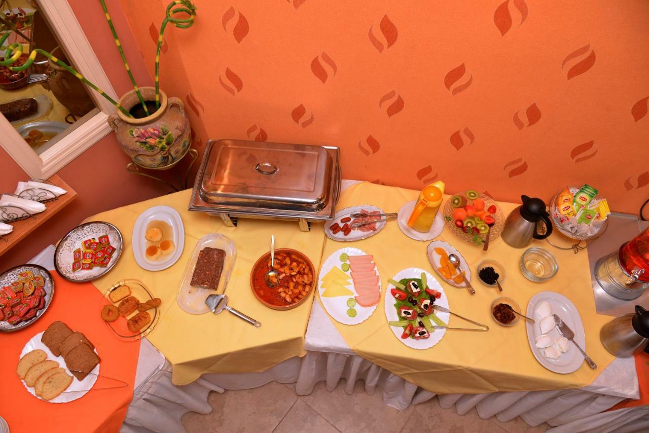 חראני Theoxenia Hotel Apartments מראה חיצוני תמונה