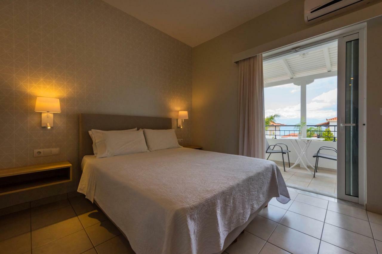 חראני Theoxenia Hotel Apartments מראה חיצוני תמונה